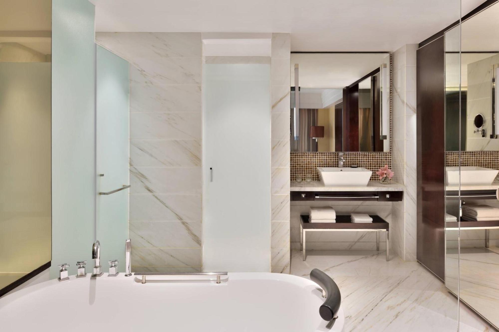 Jaipur Marriott Hotel Exteriér fotografie Bathroom